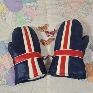Source Unknown | Vintage Mittens 🦋